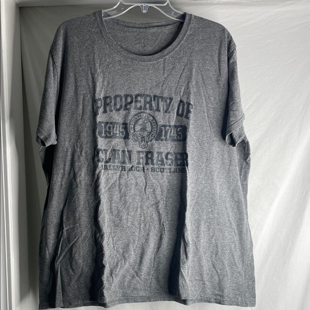 Gray Graphic Short Sleeve T-Shirt “property of clan Fraser” no brand